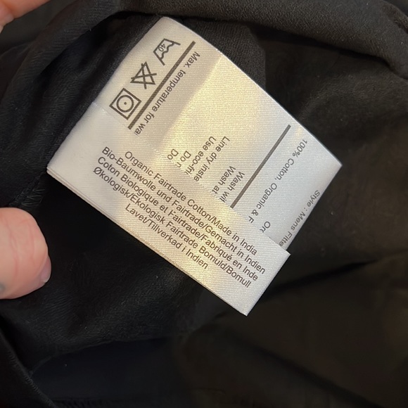 Black graphic tshirt - Picture 6 of 8